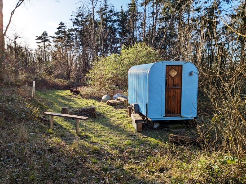 Quaint shepherds hut ideal for occasional overnight stays