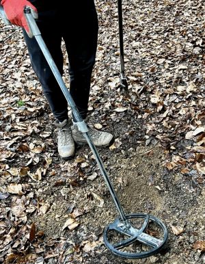 Detectorists, using metal detectors, becoming ... detectives