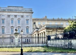 What are Buckingham Palace Gardens like from the inside?  And what are the Royal gardeners trying to achieve?