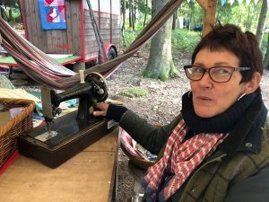 Outdoor quilting and making bunting in Bentley Wood with Mandy