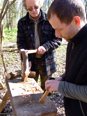 Whittling: wood carving keeps the mind sharp 