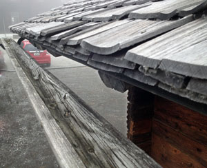 wooden-gutter-and-roof